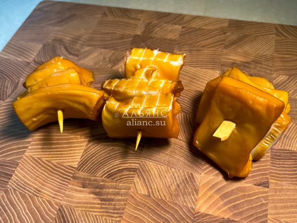 Шашлычок из кальмара х/к в Астрахани