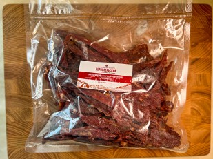 Рыбные снеки: Мясо СЛАЙСЫ из МРАМОРНОЙ ГОВЯДИНЫ с/к (0,5 кг)