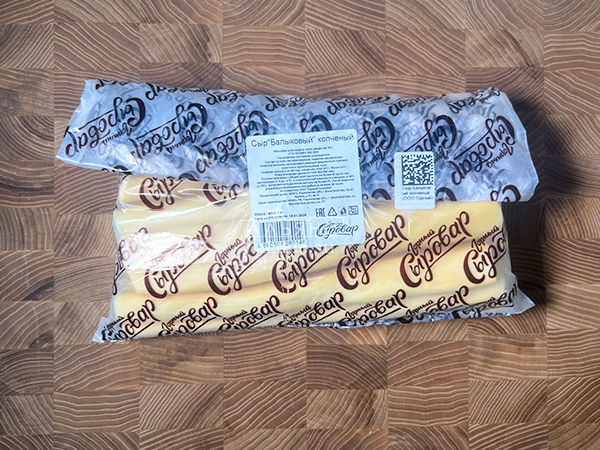 Сыр 1 кг ГОРНЫЙ СЫРОВАР (Балыковый копчёный) в Астрахани